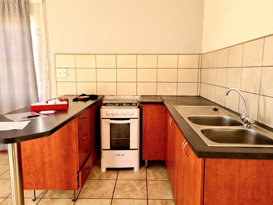 2 Bedroom Property for Sale in De Beers Northern Cape